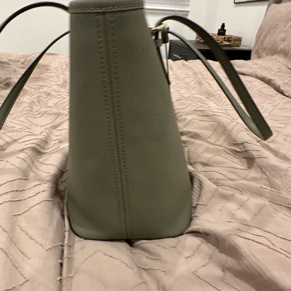 Michael Kors Jet Set Large Tote Bag - Picture 5 of 9